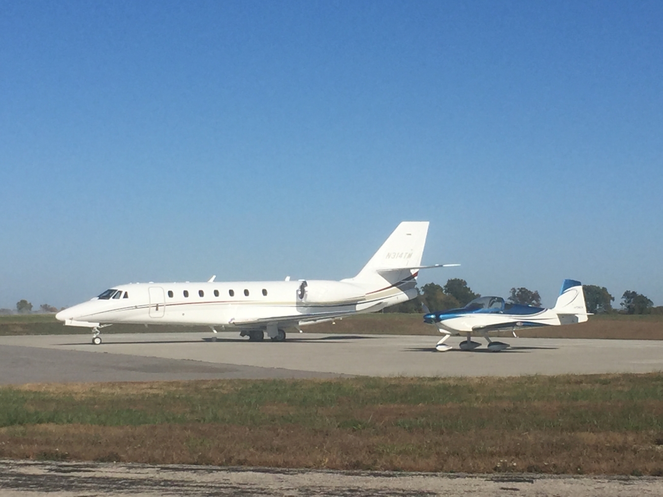Large and Small Plane
